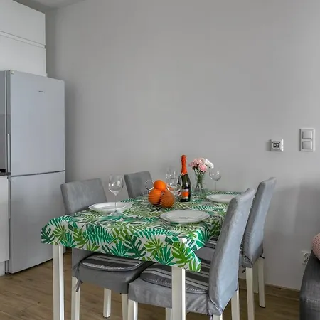 Beel W Pierwszej Linii Brzegowej Apartament